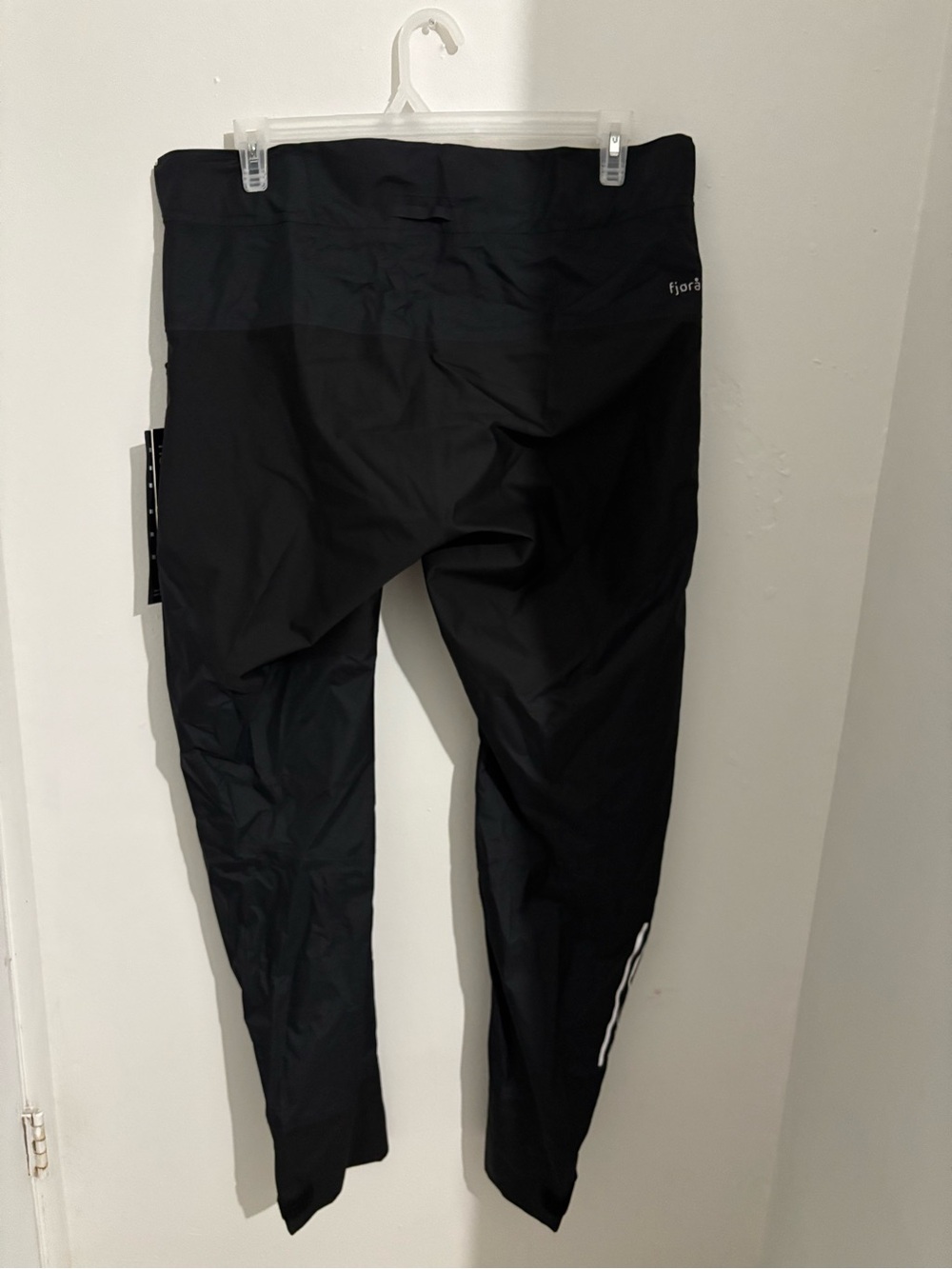 Men's Black Softshell Pants - Technical Outdoor Performance - Picture 3 of 6